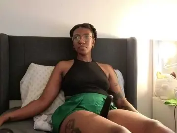 Bongacams Private Sex Chat of CarolineS