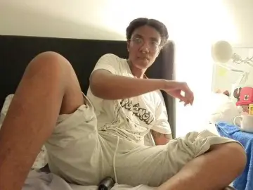 Bongacams Best live sex cam show of CarolineS