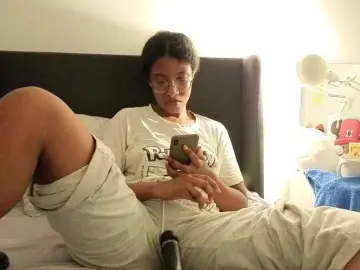 Bongacams Free Live Porn of CarolineS