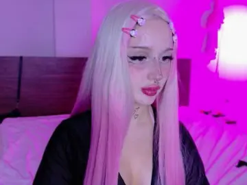 Bongacams Nude Webcam of lolykari