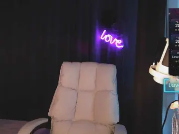 Bongacams Watch Live Sex Cams of Margo77-1