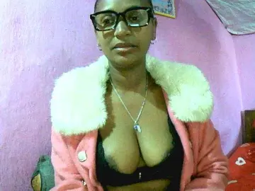 Bongacams Live Sex Cam of Mynah