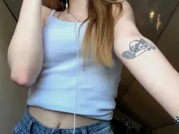Bongacams Live Sex of MyrticeDollen