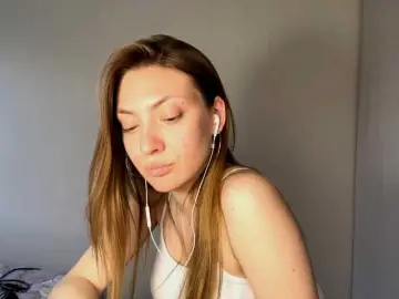 Bongacams Live Sex of MyrticeDollen