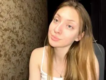 Bongacams Sex Cam of MyrticeDollen