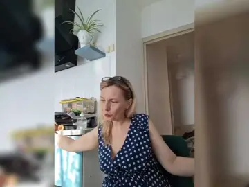 Bongacams Best live sex cam show of ShiningMILF