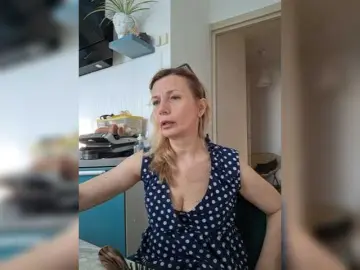 Bongacams Live Sex Cam of ShiningMILF