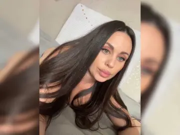 Bongacams Sex Cam of -Hennessy-