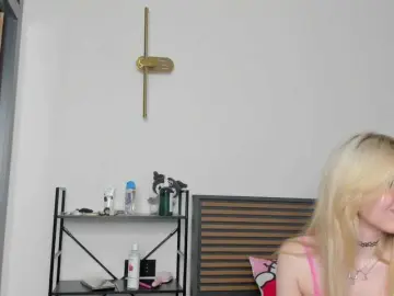 Bongacams Watch Live Sex Cams of LucyStars