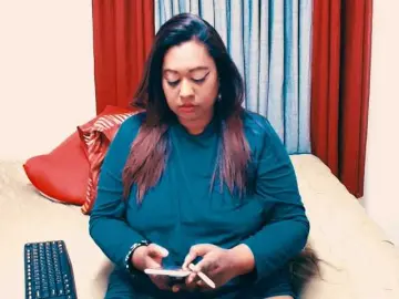 Bongacams Watch Live Sex Cams of Indianlust69