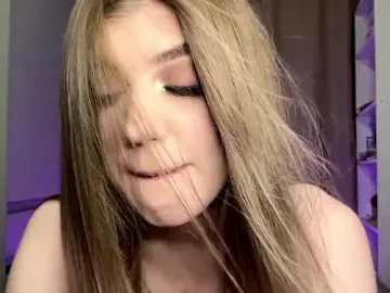 Bongacams Nude Webcam of KathieBanister