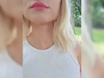 Bongacams Free Live Porn of AlinaLoves