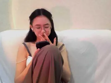 Bongacams Free Live Porn of MyrleHenggeler