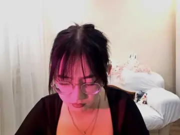 Bongacams Free Live Porn of MyrleHenggeler