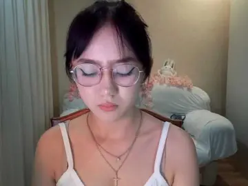 Bongacams Nude Webcam of MyrleHenggeler
