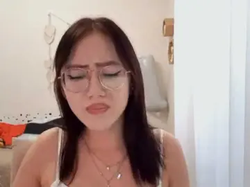 Bongacams Private Sex Chat of MyrleHenggeler