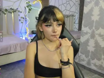 Bongacams Free Porn Cam of Cloee-tay1