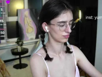 Bongacams Watch Live Sex Cams of SweetieTati