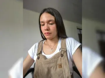 Bongacams Nude Webcam of Charlotte-1