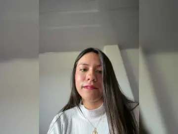 Bongacams Live Porn of Charlotte-1