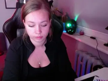 Bongacams Free Porn Cam of hollyBB