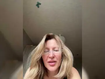 Bongacams Live Sex Cam of LagoonJoy