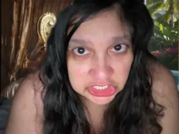 Bongacams Live Sex of DUMBHOEMELANIE