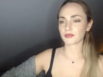Bongacams Private Sex Chat of ScarlettXQueen
