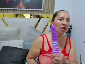 Bongacams Nude Webcam of Luna-Naughty1