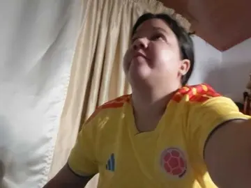 Bongacams Live Porn of carolinahairy