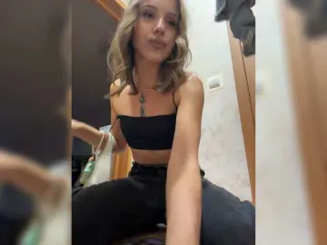Bongacams Sex Chat of Crystal1-1