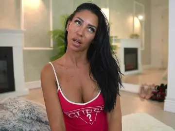 Bongacams Free Live Porn of MyaBlack