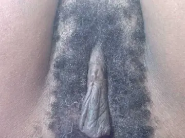 Bongacams Sex Cam of Skinybitchx