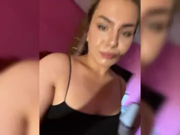 Bongacams Adult Video Chat of LILMOMMY707