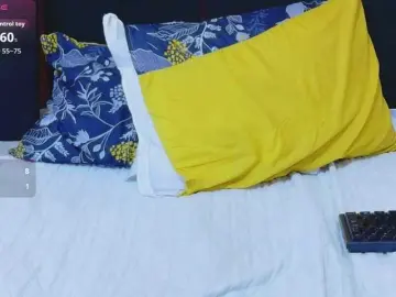 Bongacams Nude Webcam of NaughtyMommyy