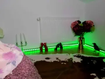 Bongacams Best live sex cam show of SatyneQueen