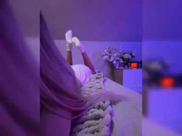 Bongacams Free Live Porn of HollyPolly111