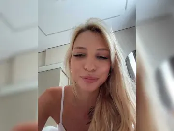 Bongacams Adult Video Chat of EwaBrown