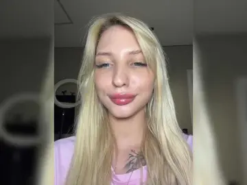 Bongacams Live Sex of EwaBrown