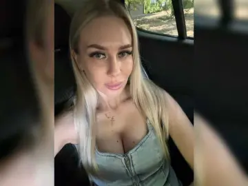 Bongacams Nude Webcam of Lovensesgirl