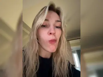 Bongacams Live Sex Cam of Looonacom
