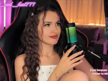Bongacams Watch Live Sex Cams of Supergirl7771