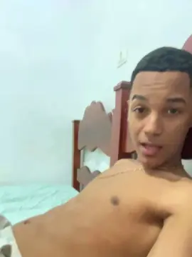 Cam4 Watch Live Sex Cams of Uelingtonmoreno