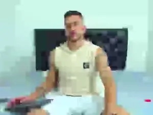 Cam4 Adult Webcam of tommy_320