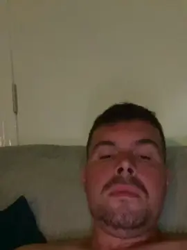 Cam4 Live Sex of Leo_Iron