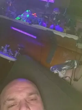 Cam4 Live Porn of chubbyissy38
