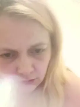 Cam4 Nude Webcam of lapetitecoquin3