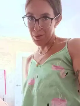 Cam4 Sex Chat of Nayra
