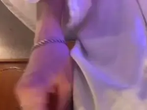Cam4 Sex Cam of nikkitoy_