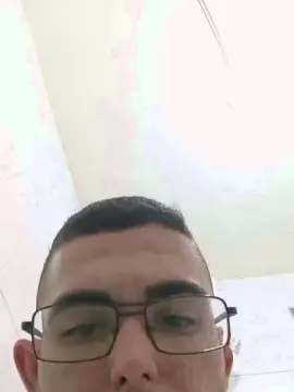 Cam4 Sex Cam of Abrahao22